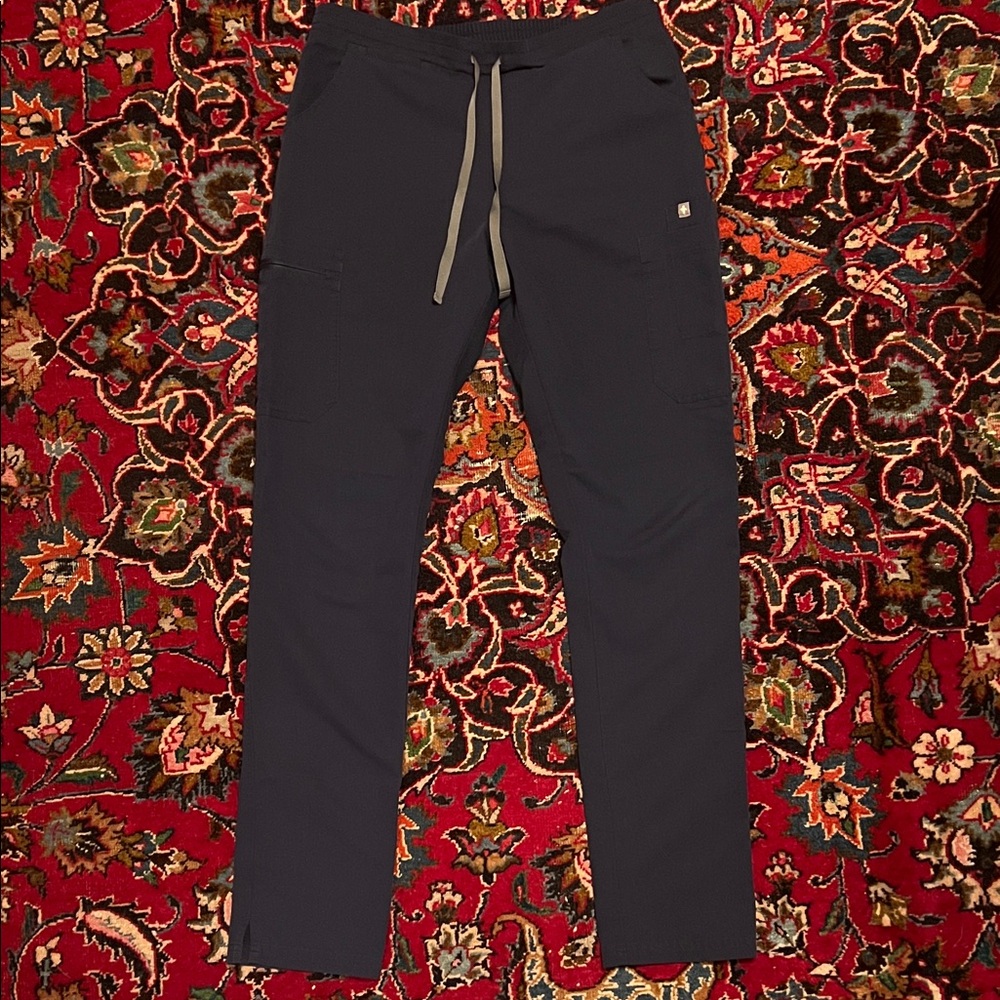 Figs Kade Cargo Scrub Pant: small tall navy blue